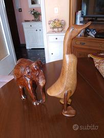 Animali e oggetti in legno 
