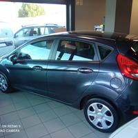 Ford Fiesta 1.4 TDCi 5p. Ghia neopatentati
