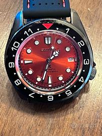 Seiko Mod - SKX 007 cassa brunita - finiture rosse