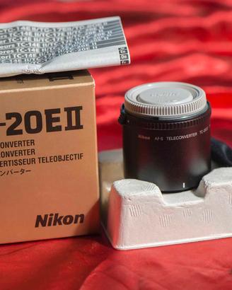 NIKON AF-S TELECONVERTER TC-20EII