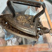 Ferro da Stiro Antico