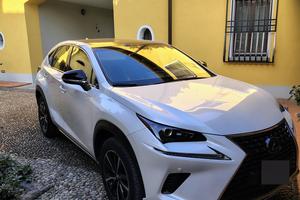 Lexus NX 300h sport 
