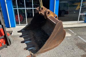 benne varie per escavatore o terna