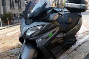 Suzuki Burgman 650 executive 