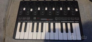 Tastiera controller MIDI  Reloop Keyfadr 