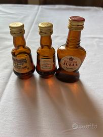 bottigliette alcolici da collezione mai aperte