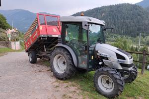 Trattore agricolo Lamborghini (630 ore).Come nuovo