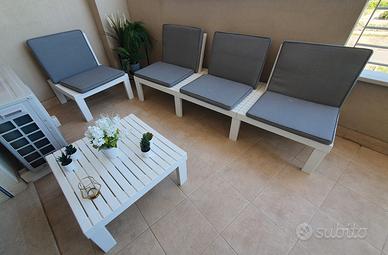 Set da esterno 4 sedute e 1 tavolino