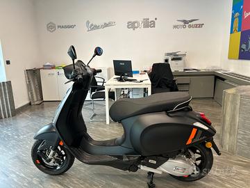 Piaggio Vespa 125 Sprint