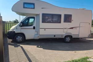 camper mansardato