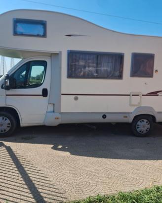 camper mansardato