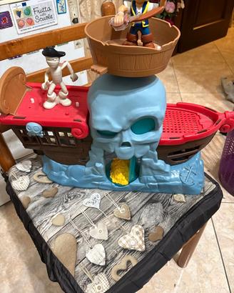 Fisher-price dysney-isola/nave teschio