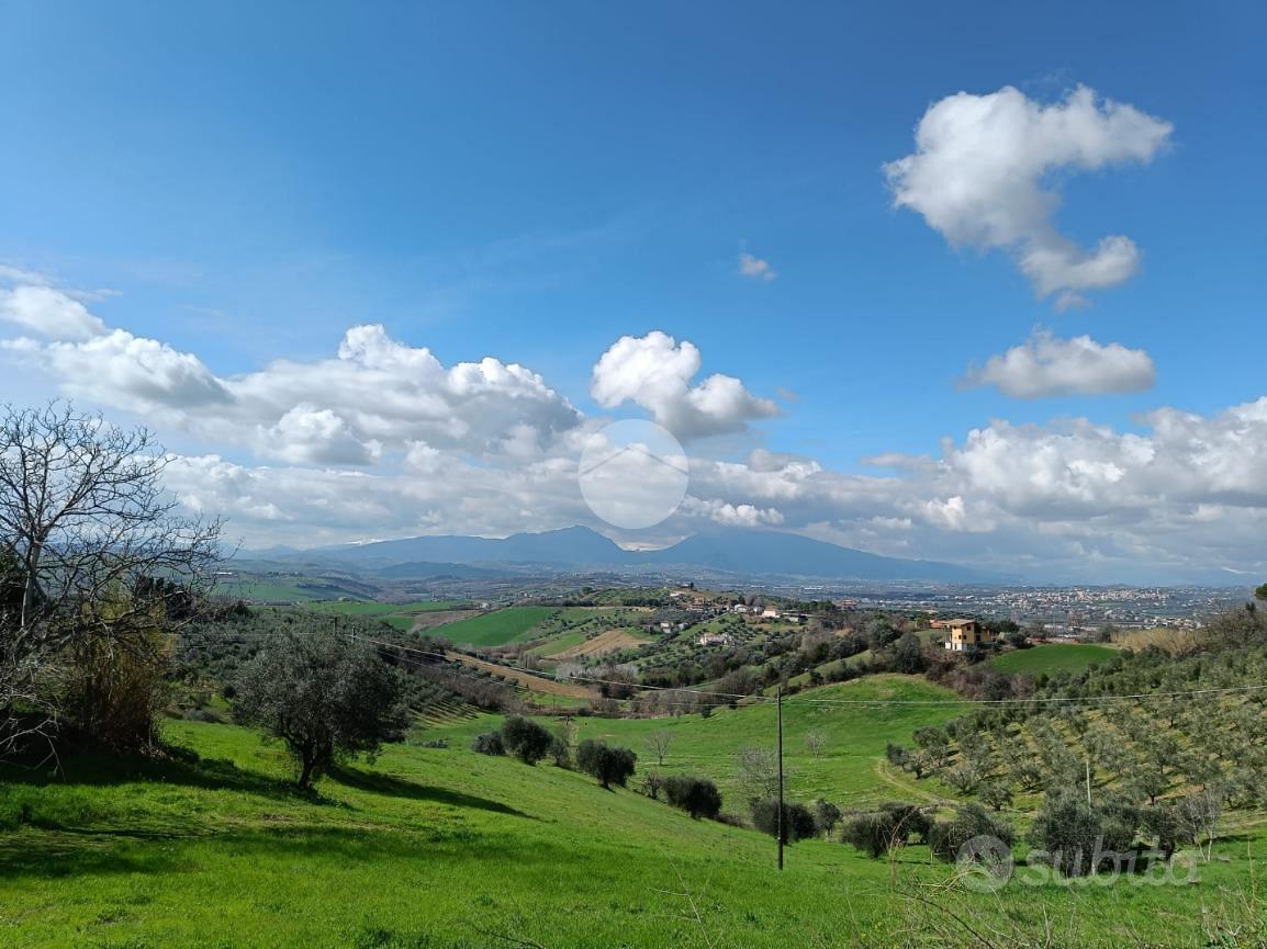 TER. RESIDENZIALE A TORTORETO - Vista 2