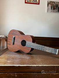 Ibanez ukulele ukc10 autografato dai Maneskin