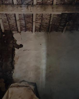 Rudere da ristrutturare completamente