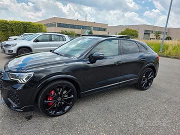 Audi RSQ3