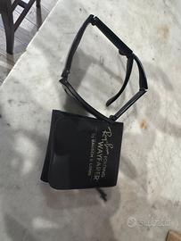 Wayfare folding B&L