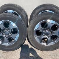 Cerchi e gomme Jeep Renegade 215/65/16