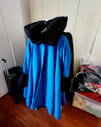 Straordinario cappotto/mantella vint Noema Kamali