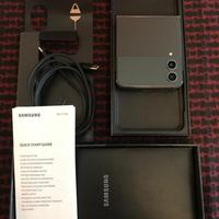 Samsung Galaxy Z Flip 4 - 256 GB - near mint