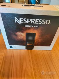 Macchina caffè Nespresso Mini 