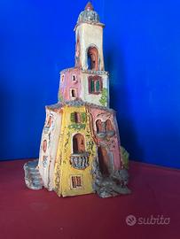 Scultura Casette Torre in Ceramica Dipinta a Mano