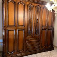 Set Arredamento Camera in Legno Massello–Eleganza