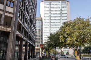 LOCALE COMMERCIALE IN POSIZIONE STRATEGICA