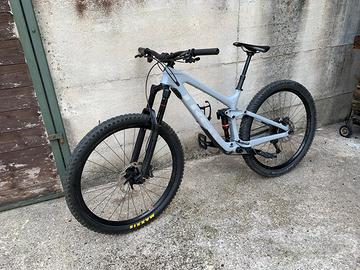TREK SLASH 9.7 CARBON 