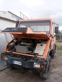 Mercedes Unimog