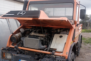 Mercedes Unimog