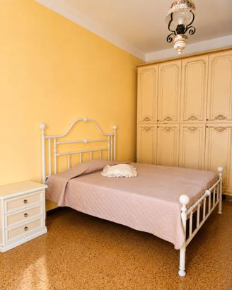 3 camere in Via Tempio pressi via Napoli
