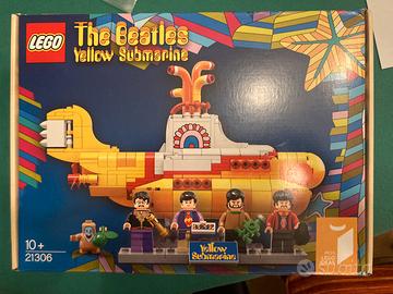 Lego 21306 Beatles Yellow Submorin