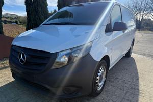 Mercedes Benz VITO 111 CDI LONG SI PERMUTE