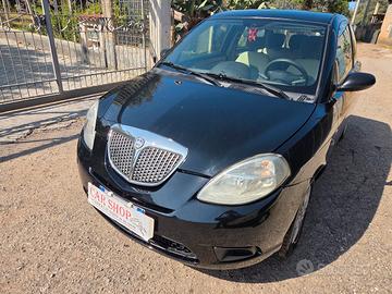 lancia ypsilon 1.2 