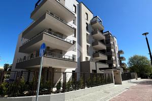 4 LOCALI A PAULLO