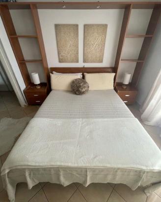 Struttura da camera da letto matrimoniale in legno