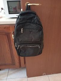 🎒 Zaino nero multitasche 🎒