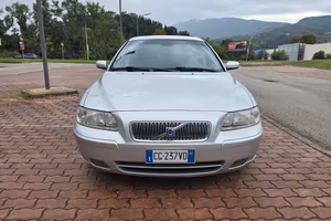 Volvo V70/XC70 V70 2.4 D 20V (163CV) cat Momentum