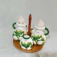 Set olio, aceto, sale e pepe con vassoio in legno