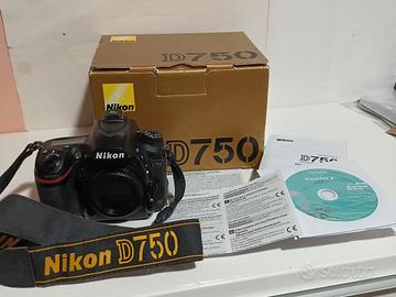 NIKON D750