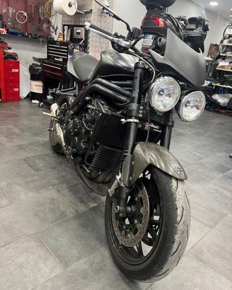 Triumph Speed triple 1050