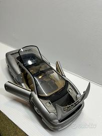 Modellino Jaguar xj220