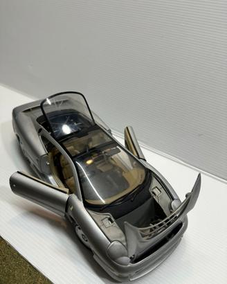 Modellino Jaguar xj220