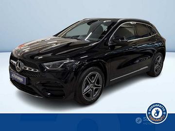 Mercedes-Benz GLA 180 Automatic AMG Line Extr...