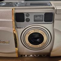 macchina fotografica a rullino