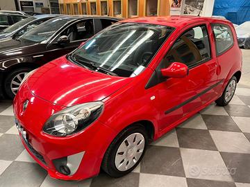 Renault Twingo 1.2 Benzina - NEOPATENTATI SI Dynam