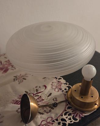 Lampadario da soggiorno o camera da letto.