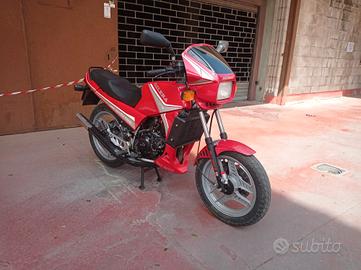 Gilera rv 200 es 