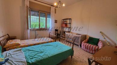 Villa di 130 m² con 5 locali e posto auto a Rosign